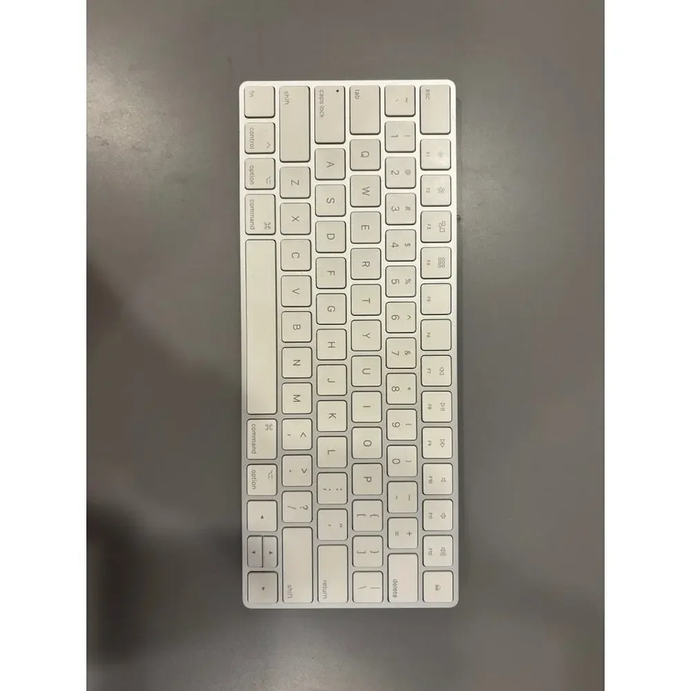 Apple Wireless Magic Keyboard 2